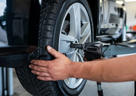 Mobile Roadside Assistance Service ​